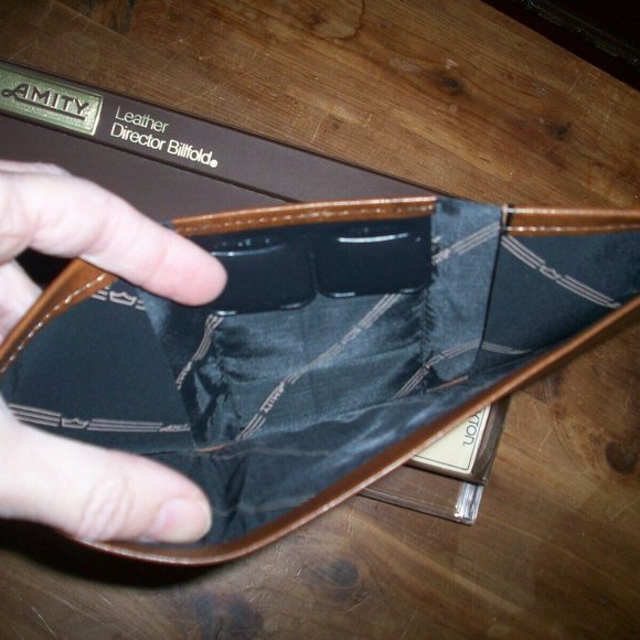 Vintage men’s Bi Fold Amity Brown Leather Body Billfold Never used New in box - Picture 6 of 6